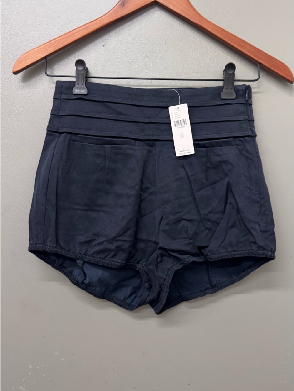 Nwt Anthropologie Pilcro Black Tux shorts size 25
